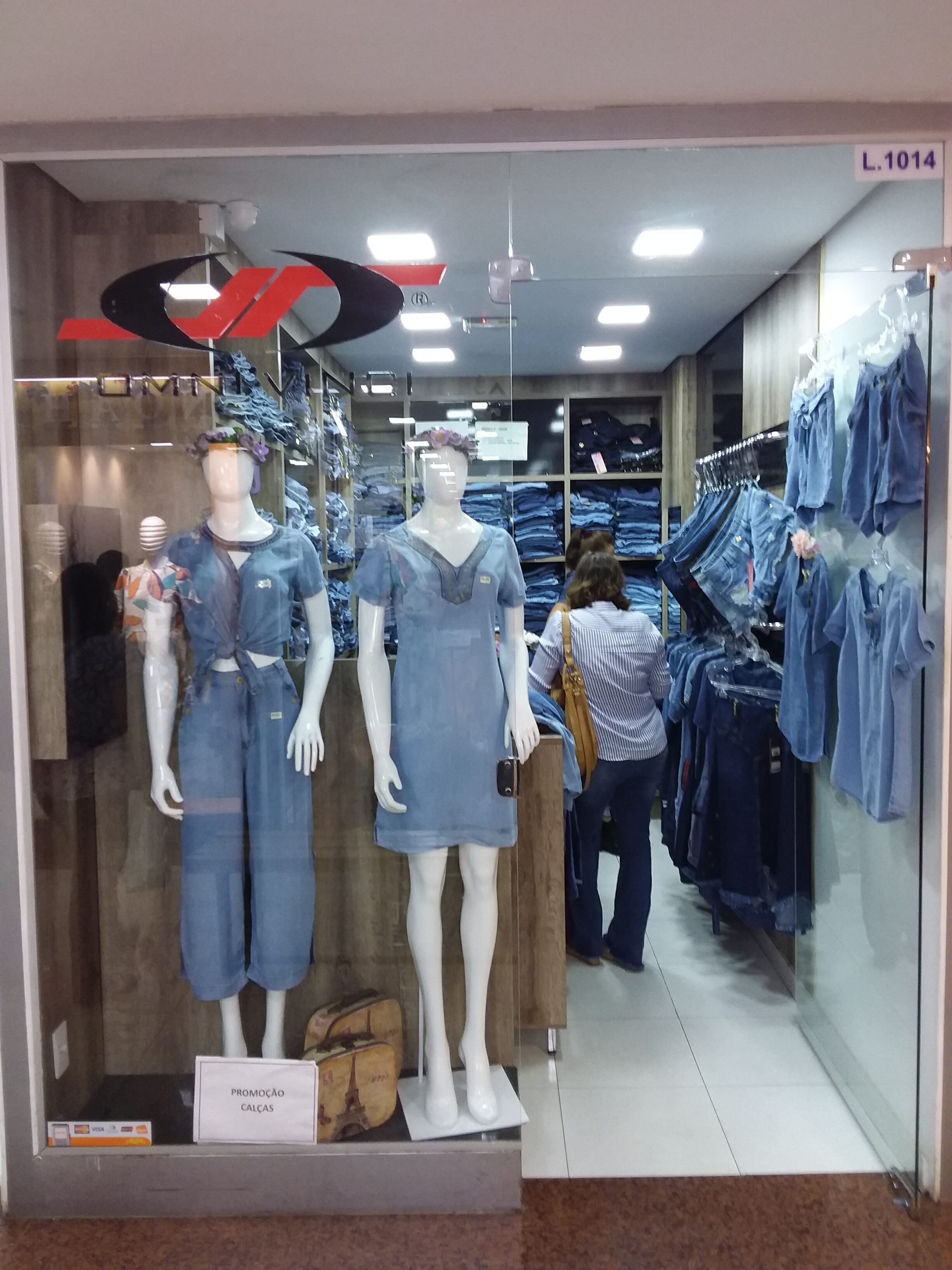 loja de jeans na 44