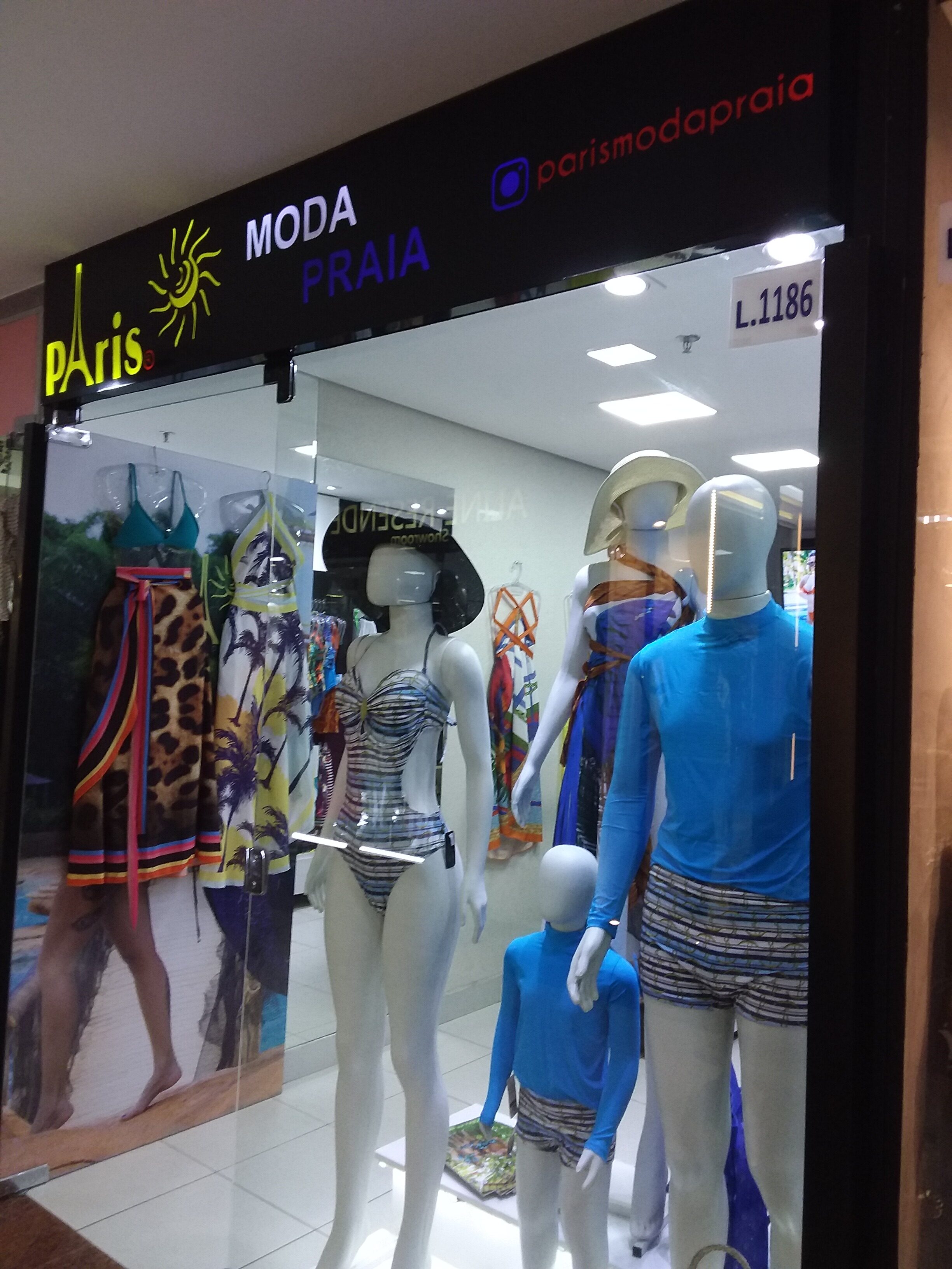 lojas de roupas de praia